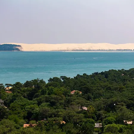 Vila Cap A L'ouest 44h 50 M De La