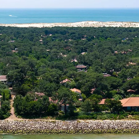 Cap A L'ouest 44h 50 M De La Vila *